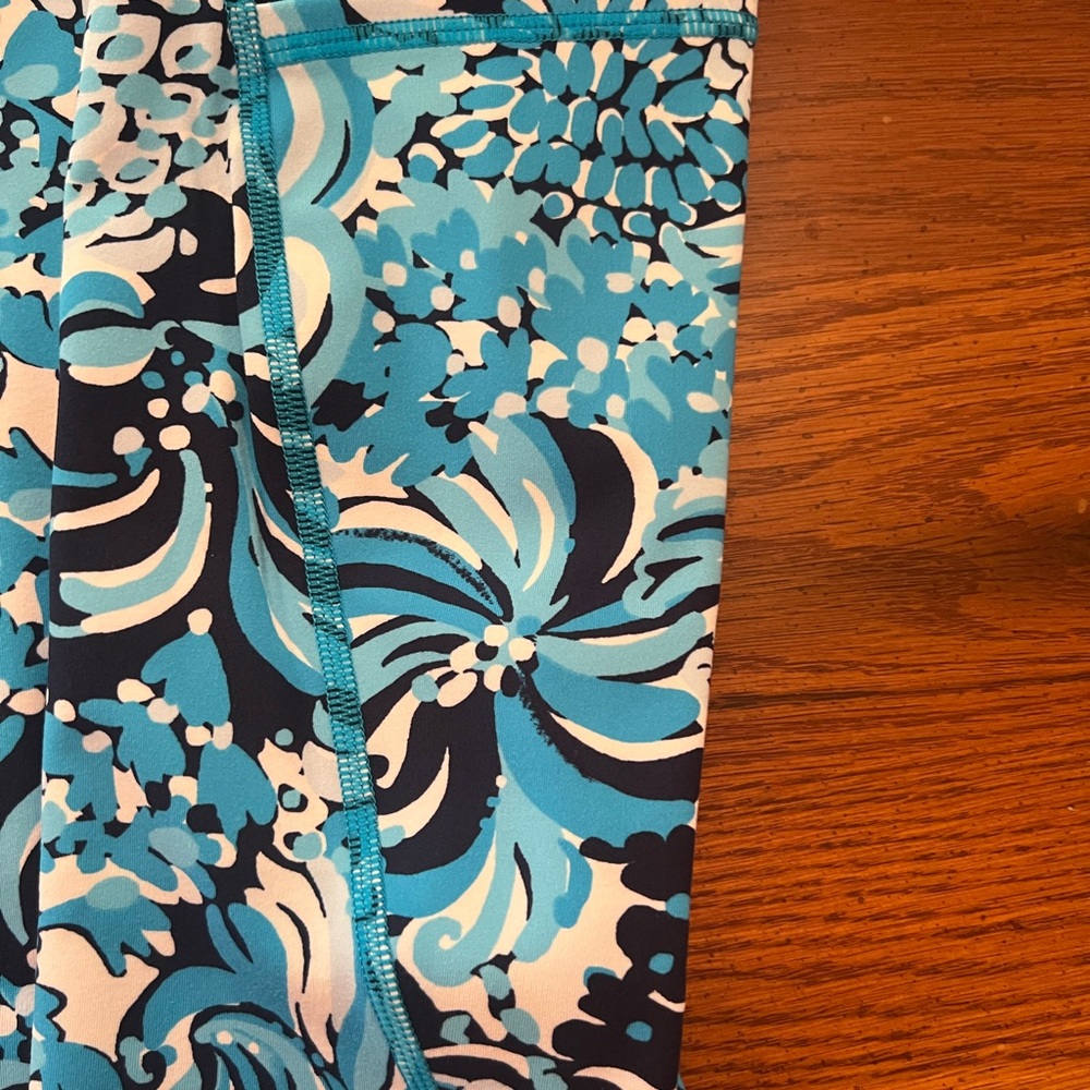 Lilly Pulitzer UPF 50+ Luxletic 8" South Beach High Rise Bike Short M Mermazing - Picture 7 of 8